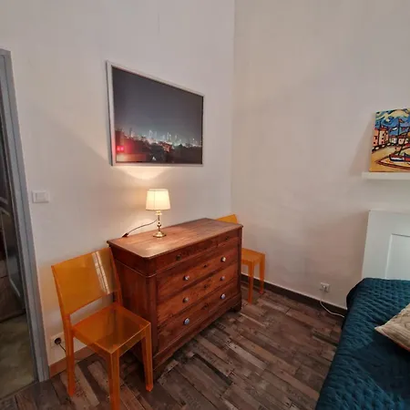 Le 22 - Maison Carre * Nimes